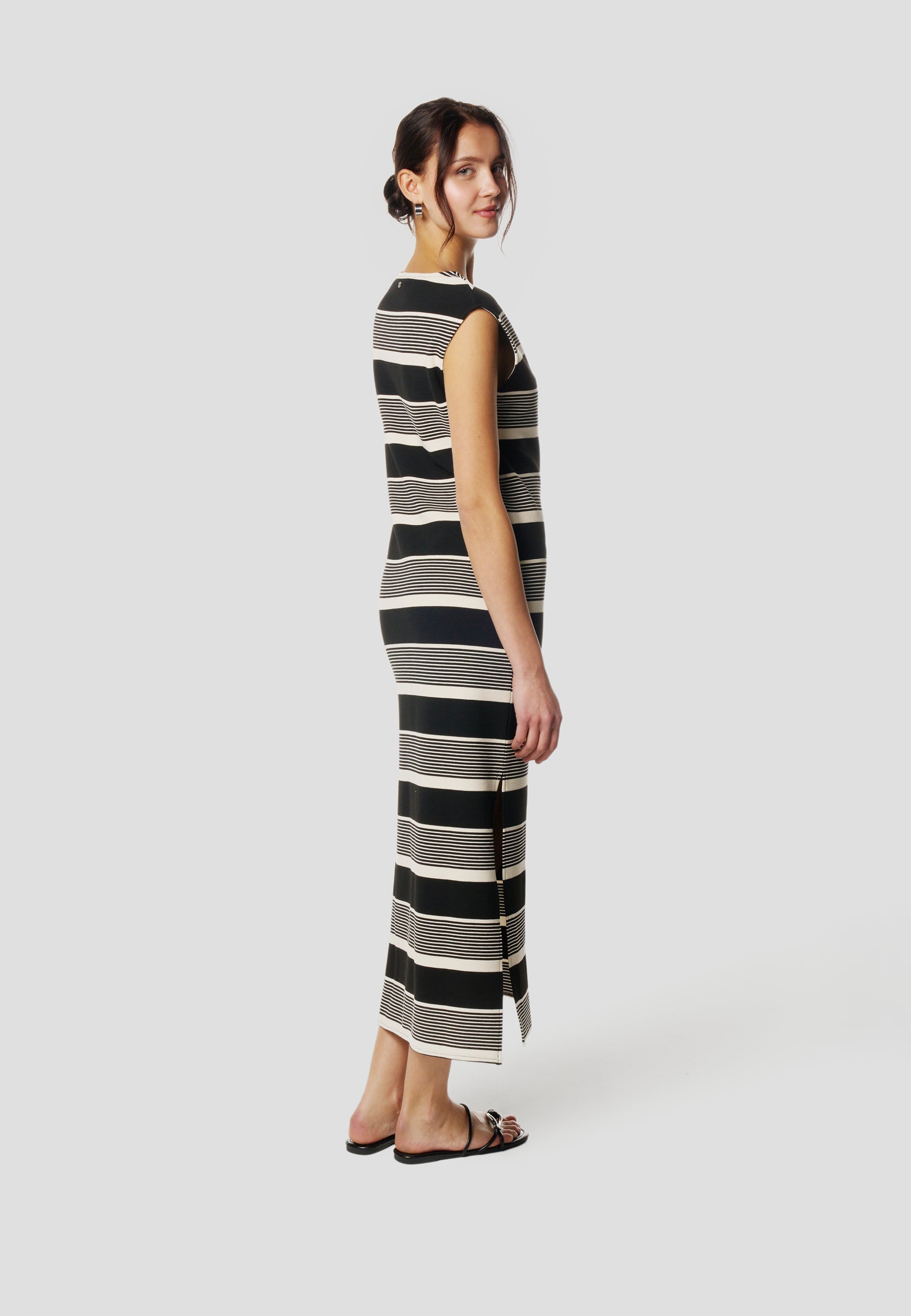 Vestido Mujer Largo Punto a Rayas – Koroshi Negro