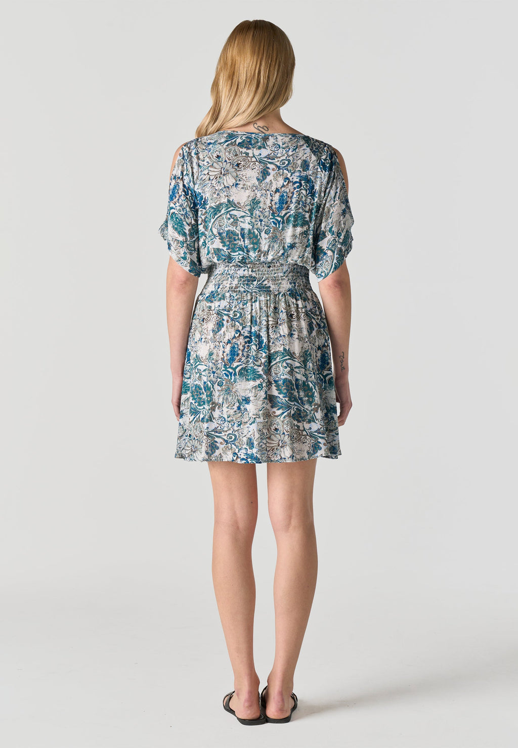Vestido Mujer Corto Estampado Hombros Descubiertos – Koroshi Multicolor
