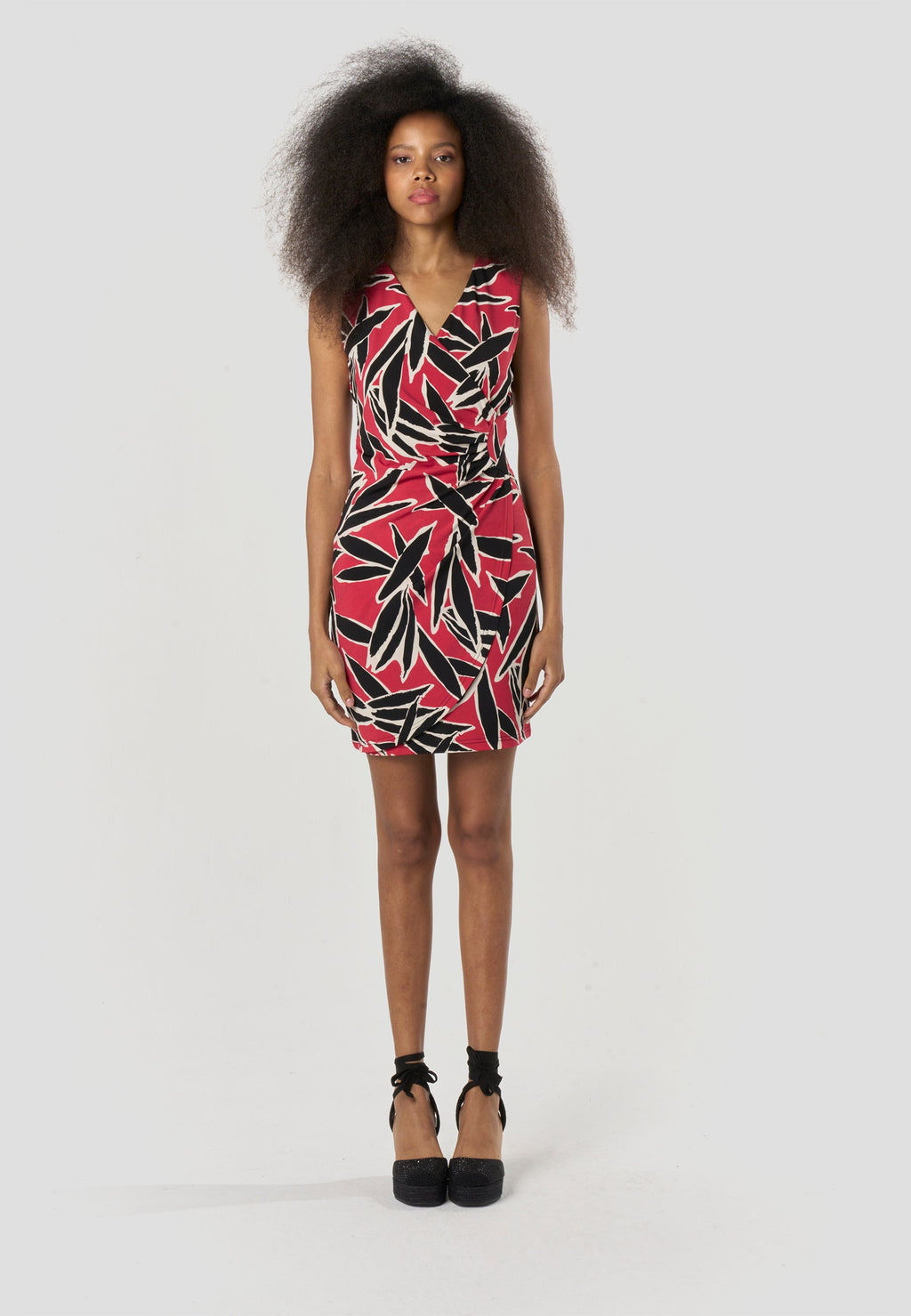 Vestido Mujer Corto Estampado Escote Cruzado – Koroshi Rojo