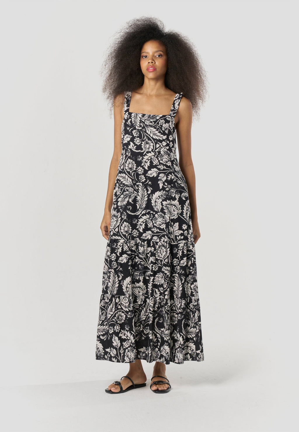Vestido Mujer Largo Tirantes Estampado Floral – Koroshi Negro