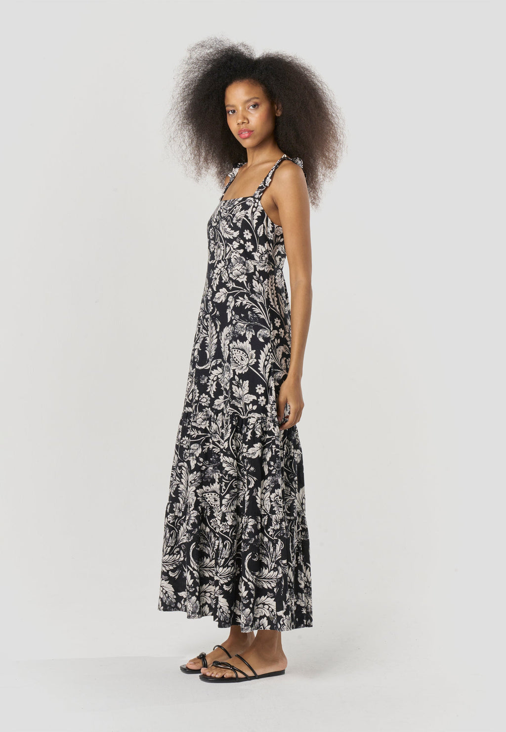 Vestido Mujer Largo Tirantes Estampado Floral – Koroshi Negro