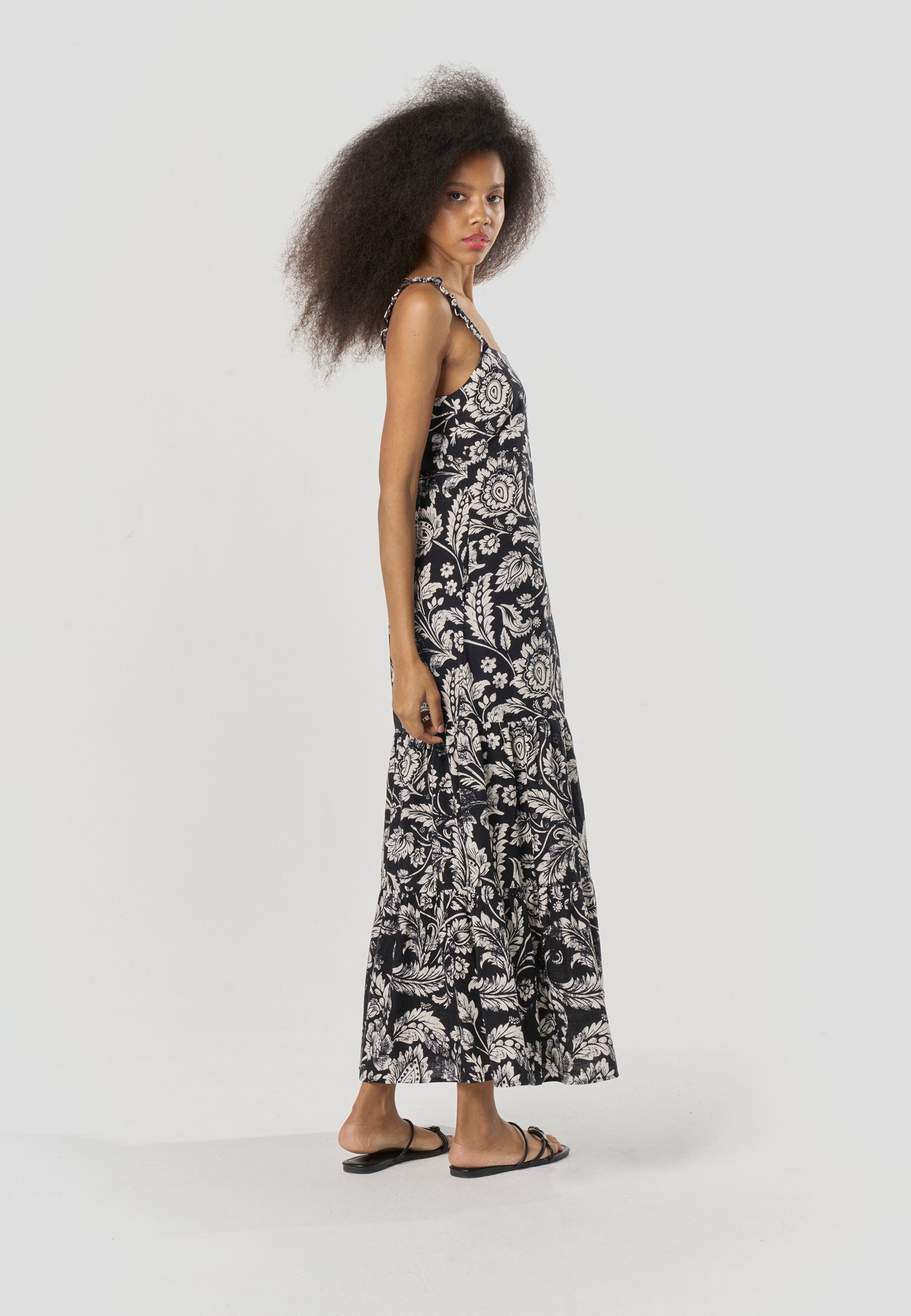 Vestido Mujer Largo Tirantes Estampado Floral – Koroshi Negro