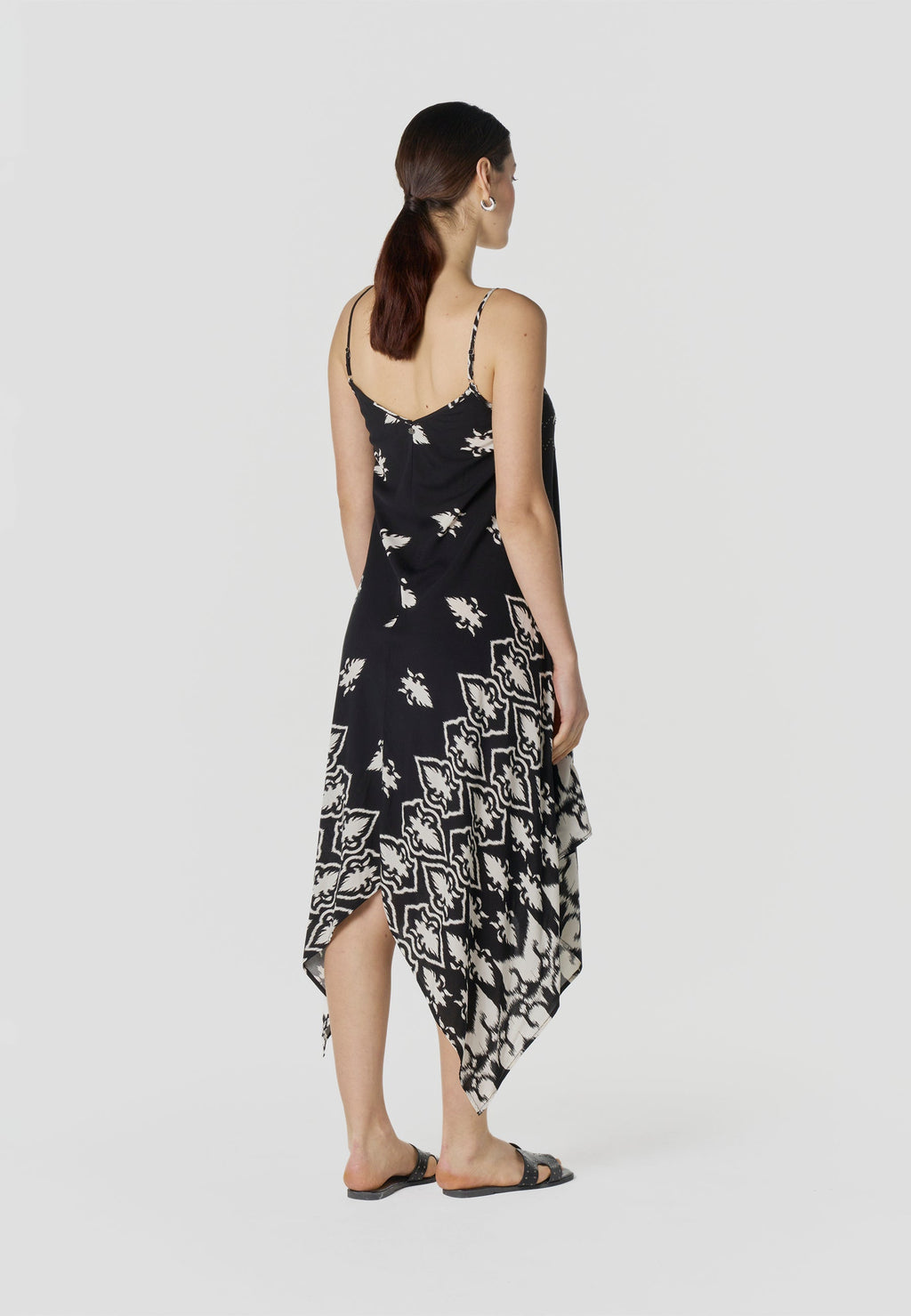 Vestido Mujer Largo Tirantes Estampado Asimétrico – Koroshi 2612VS89