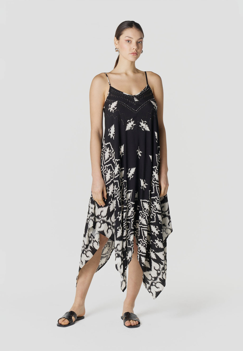 Vestido Mujer Largo Tirantes Estampado Asimétrico – Koroshi 2612VS89