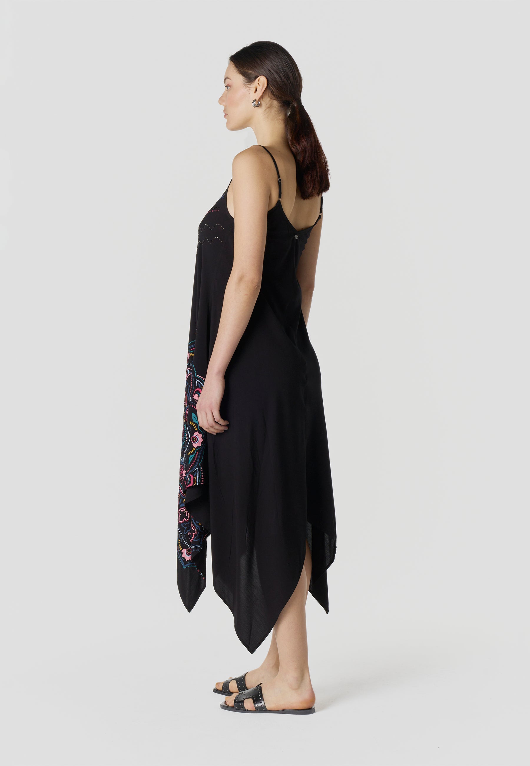 Vestido Mujer Largo Tirantes Estampado Mandala Asimétrico – Koroshi 2612VS91
