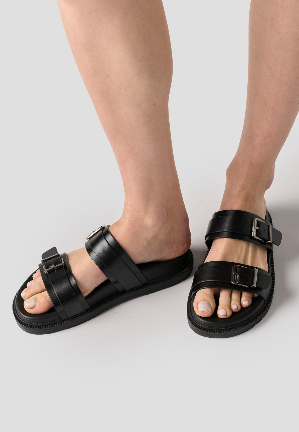 Sandalias Planas Mujer Doble Correa – Koroshi Negra