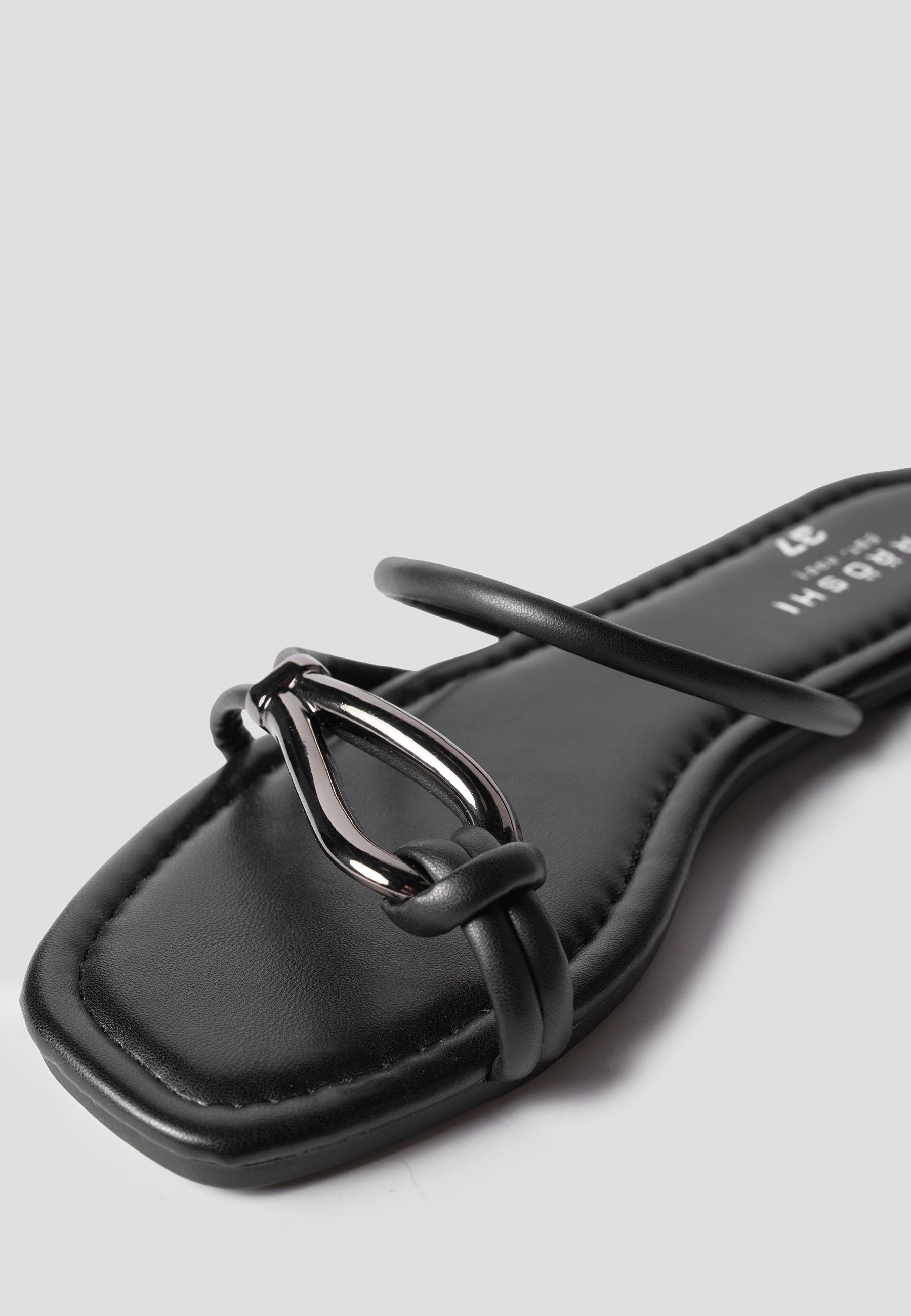 Sandalias Planas Mujer Tiras Finas – Koroshi Negra