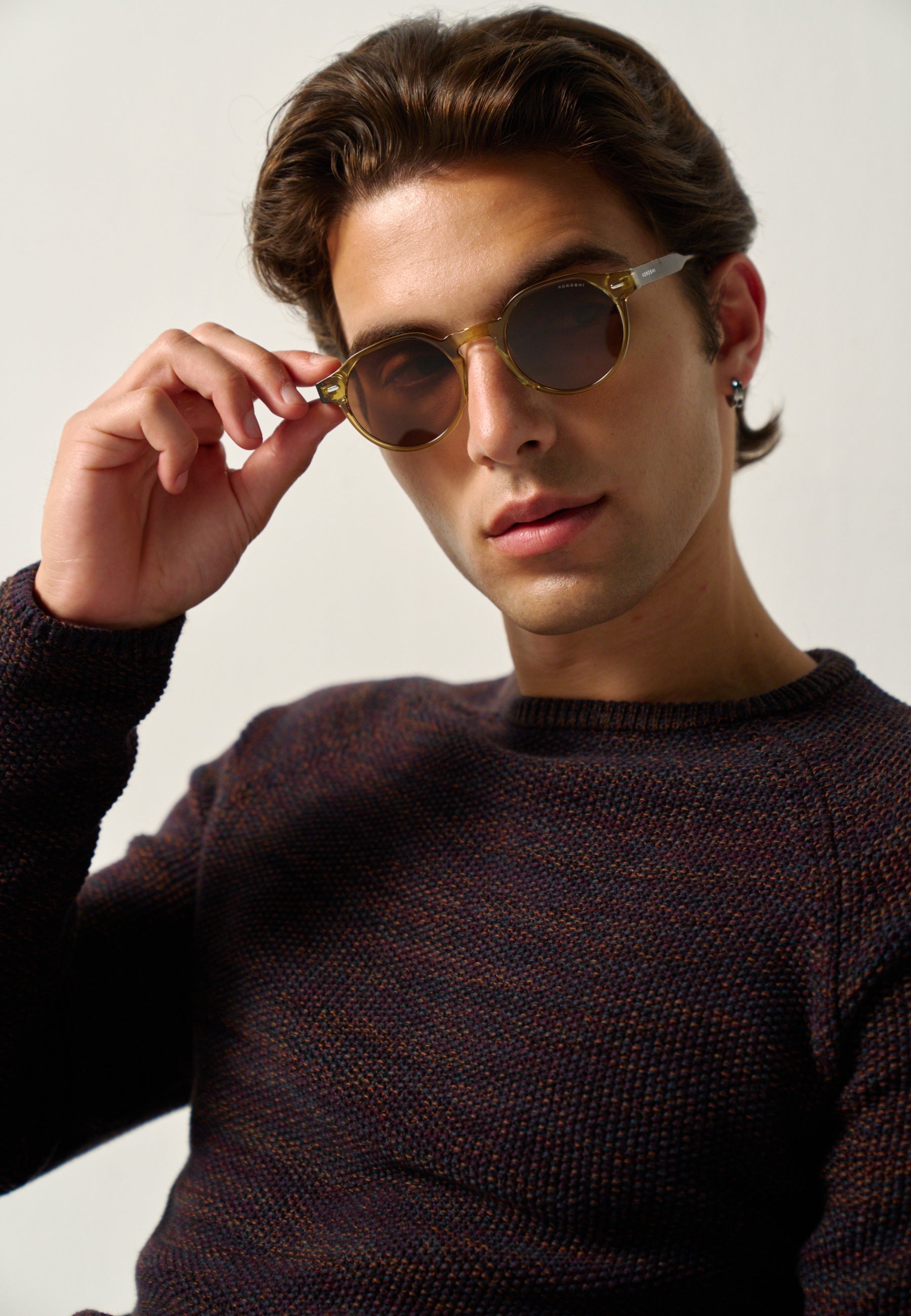 Gafas de Sol Unisex Ovaladas Bronce Lentes Degradadas Montura Transparente Prot. UV – KOROSHI