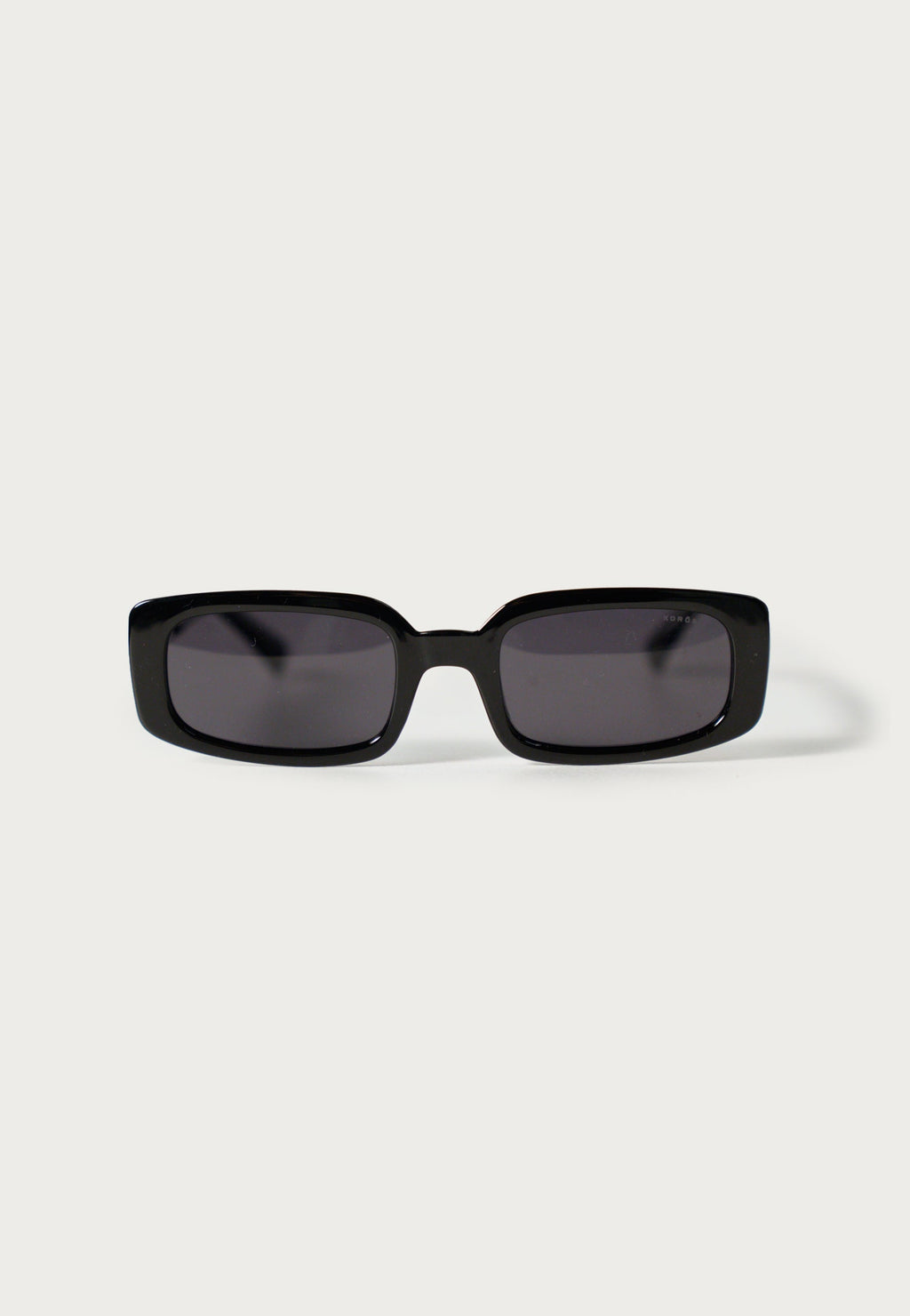 Gafas de Sol Mujer Rectangulares Negras Lentes Polarizadas Efecto Ahumado Prot. UV – KOROSHI