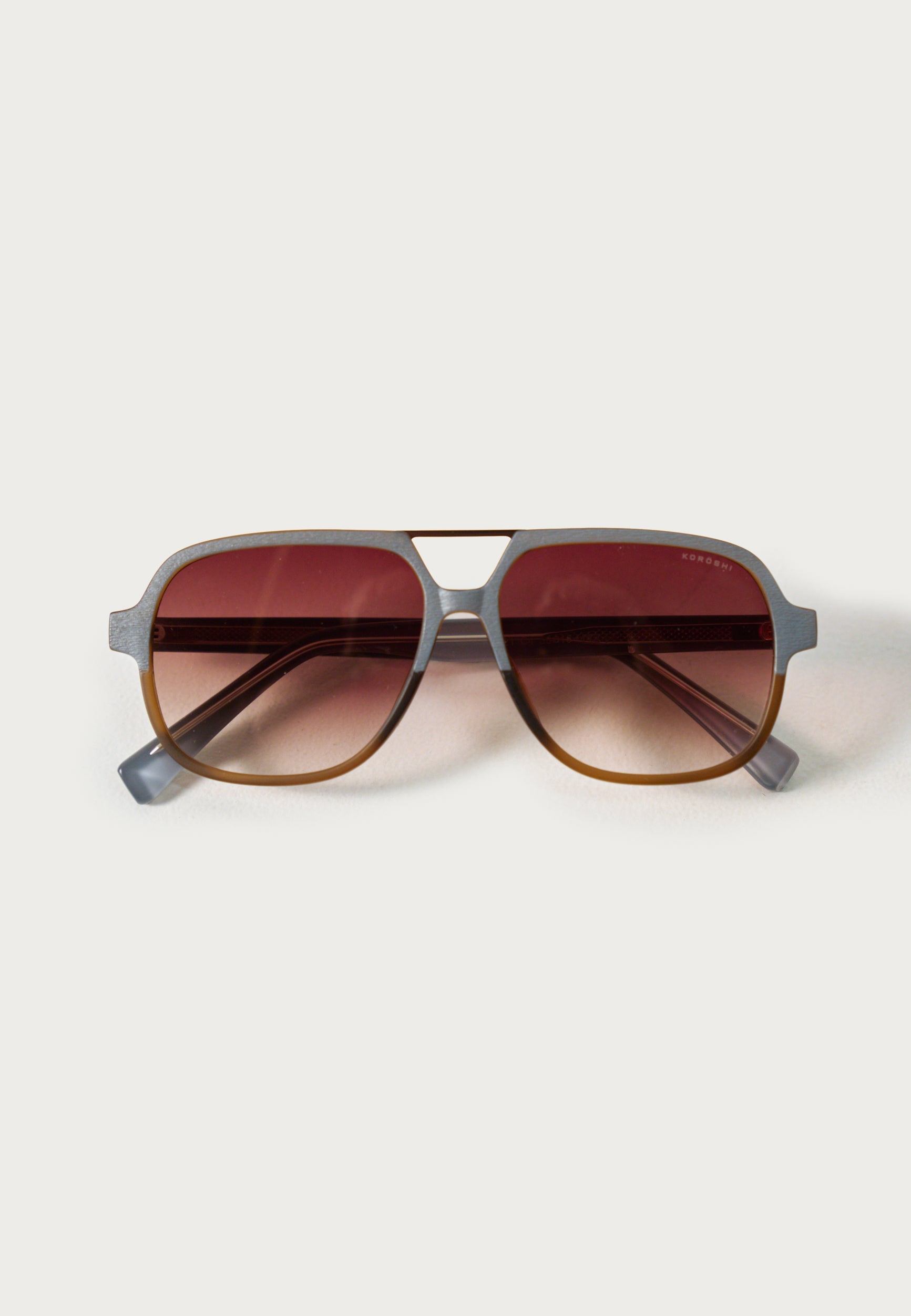 Gafas de Sol Hombre Rectangulares Gris Lentes Degradadas Prot. UV – KOROSHI