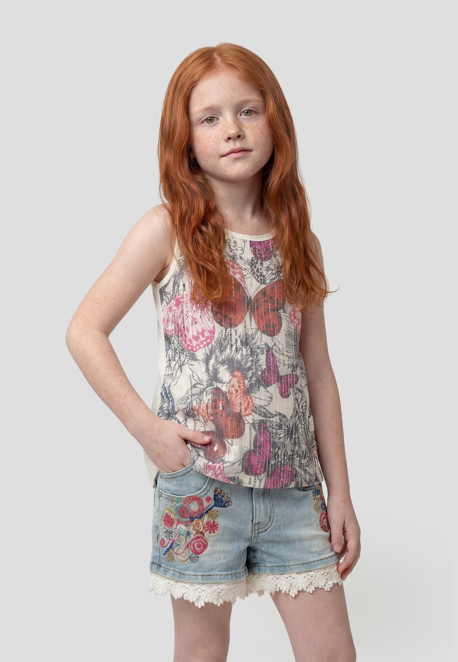 Top Tirantes Brillos Blanco Estampado Niña – Koroshi