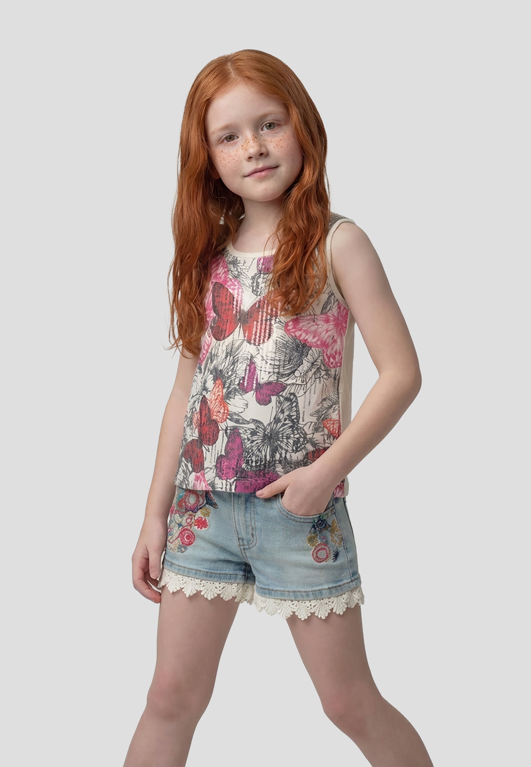 Top Tirantes Brillos Blanco Estampado Niña – Koroshi