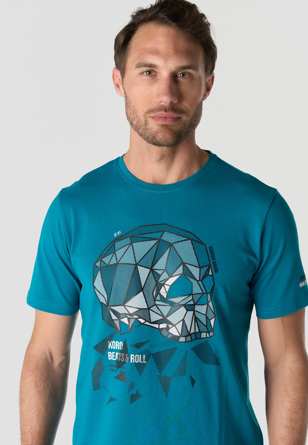 Camiseta Hombre Manga Corta Estampada Verde Oscuro Cuello Redondo Regular Fit – KOROSHI