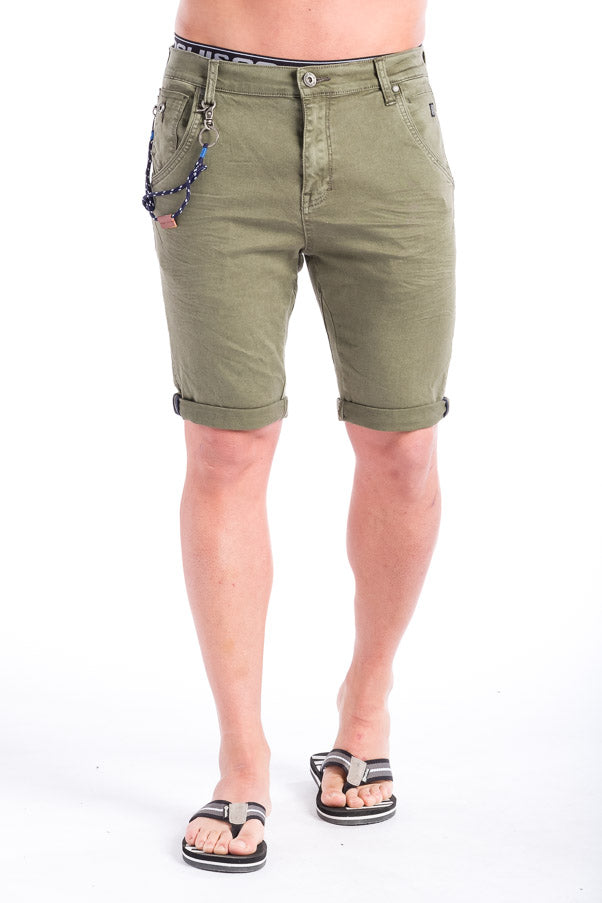 Bermuda Denim de Color con Cinco Bolsillos y Detalle Llavero Hombre – Koroshi 28323