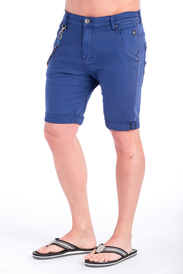 Bermuda Denim de Color con Cinco Bolsillos y Detalle Llavero Hombre – Koroshi 28323