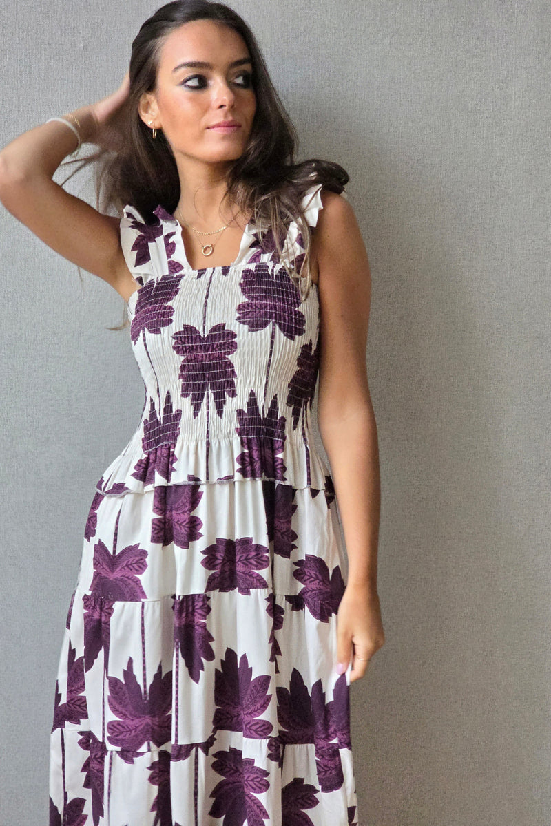Vestido con flores fruncido berenjena