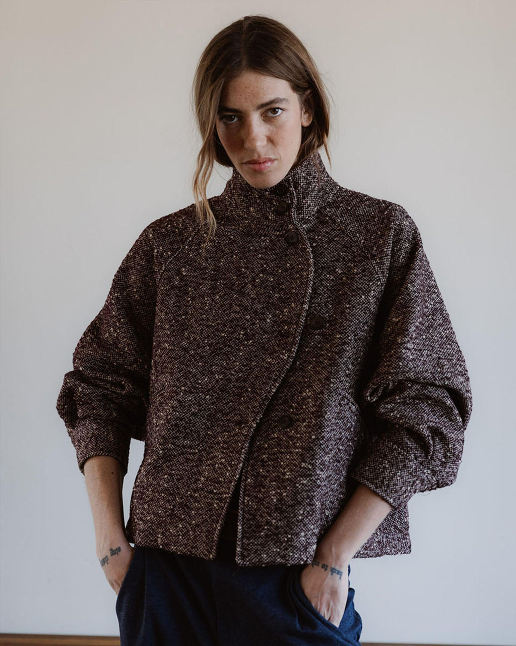 Bomber Cuello Subido Granate
