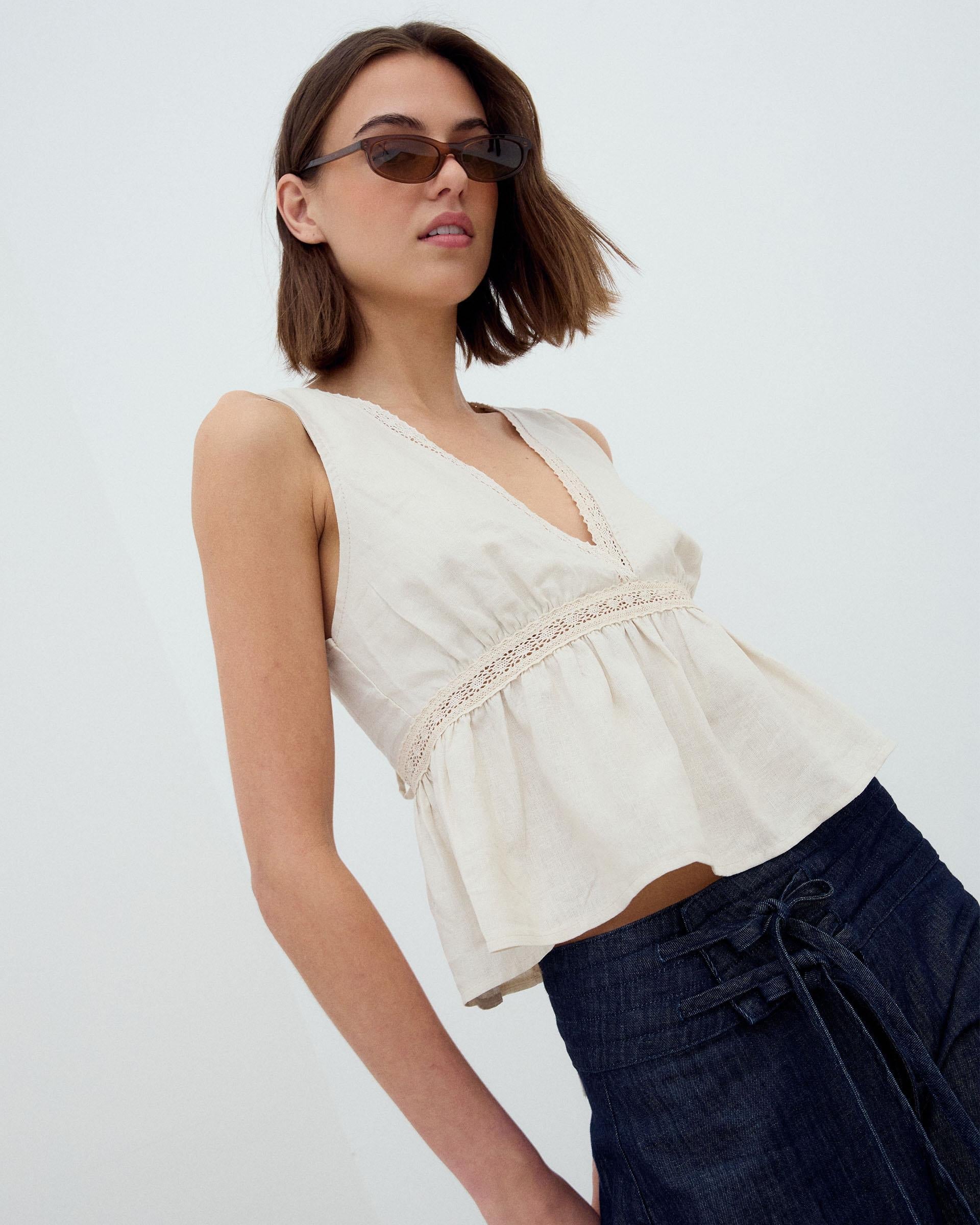 Top Frunce Puntillas Beige
