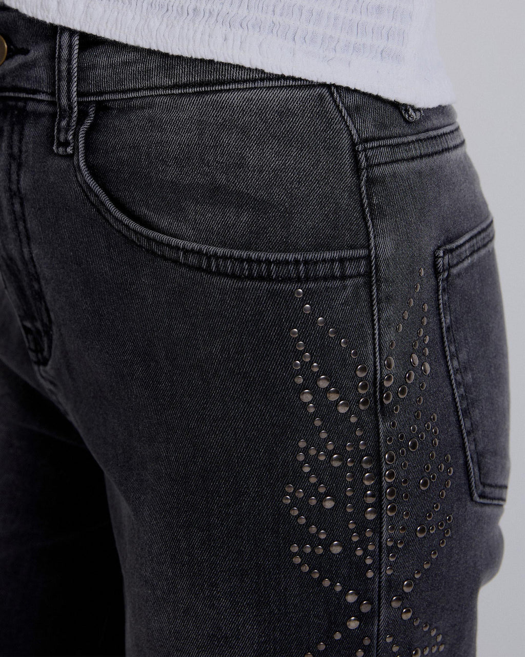 Jeans Dibujo Tachuelas Lateral Antracita