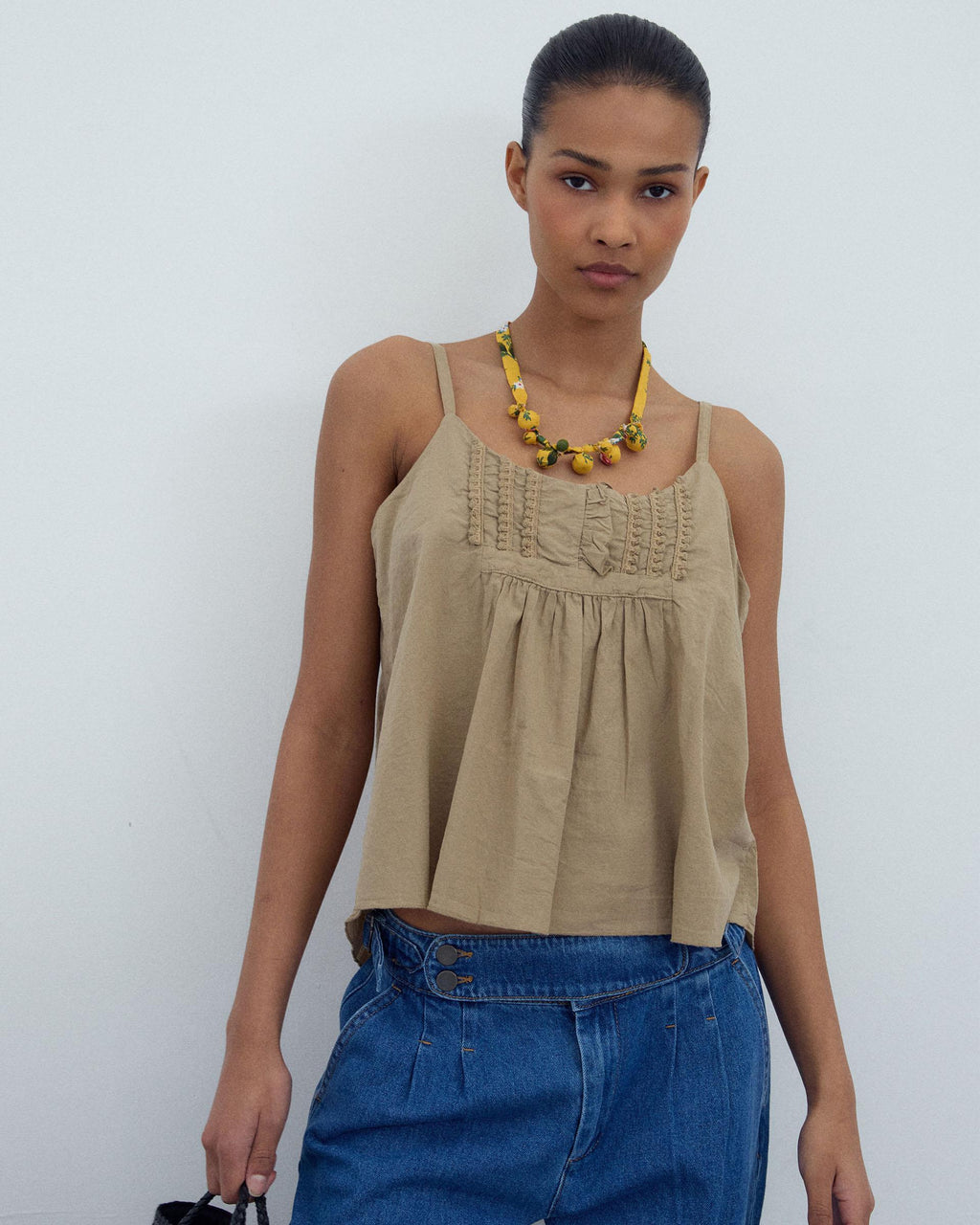 Top Tirantes Detalle Delantero Taupe