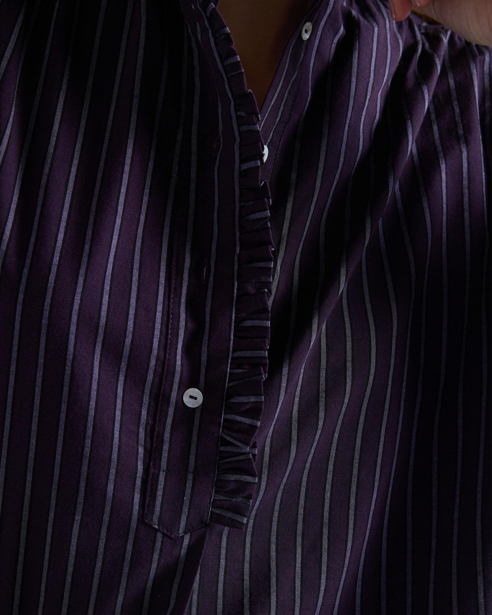 Blusa Rayas Volante Morado