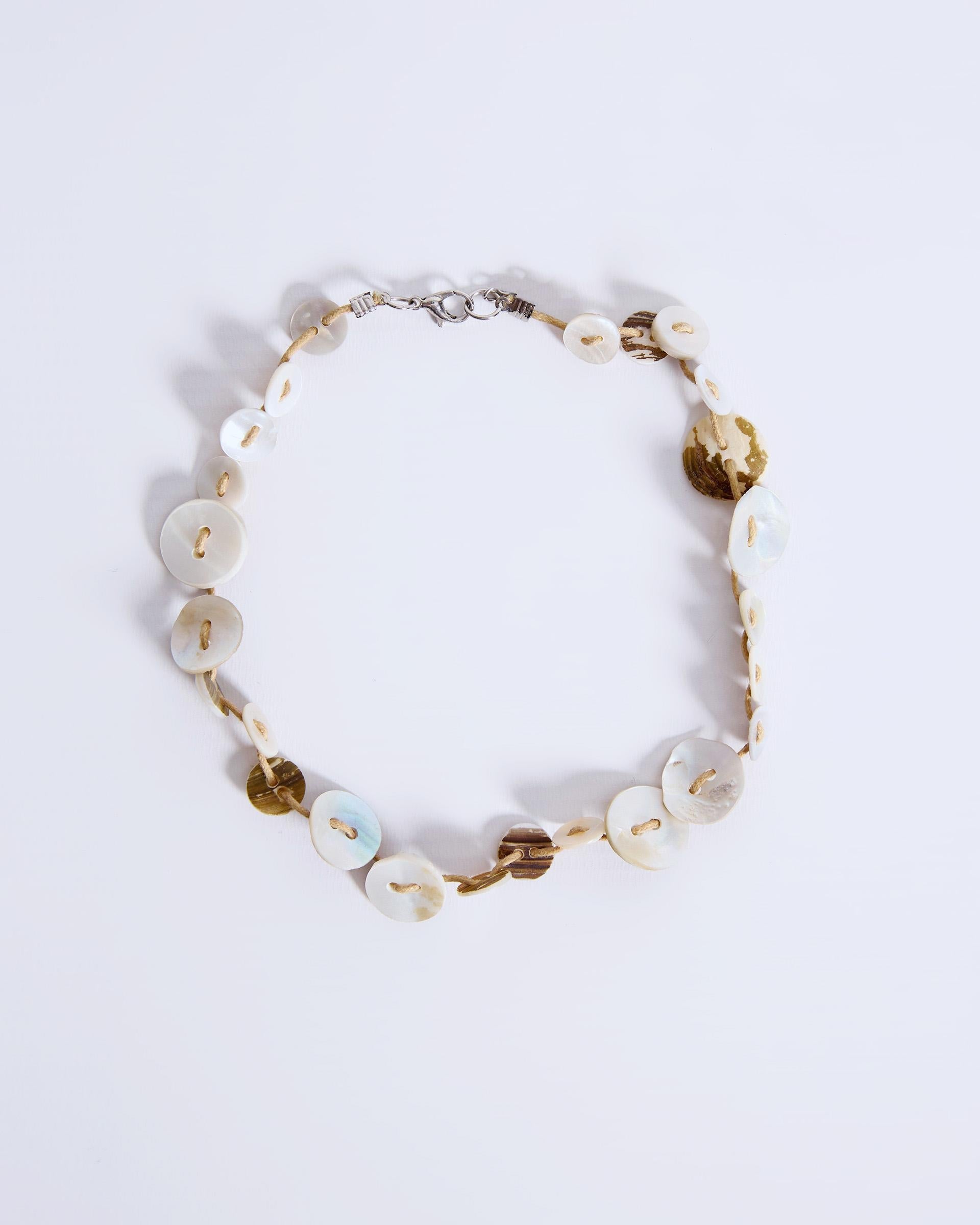 Collar Choker Botones Crudo