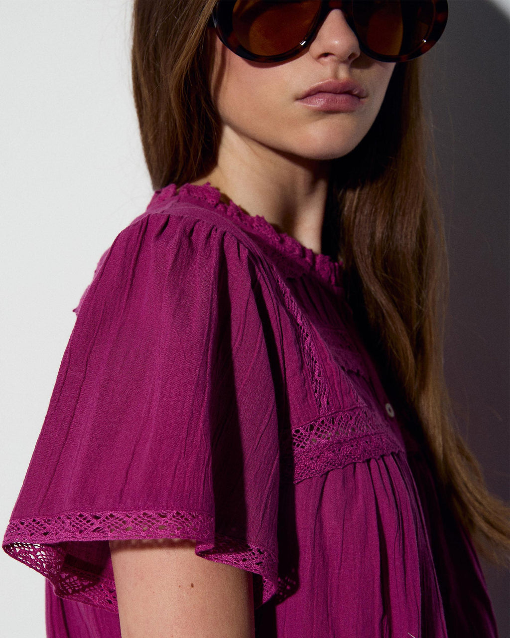Blusa Puntillas Delanteras Botones Fucsia