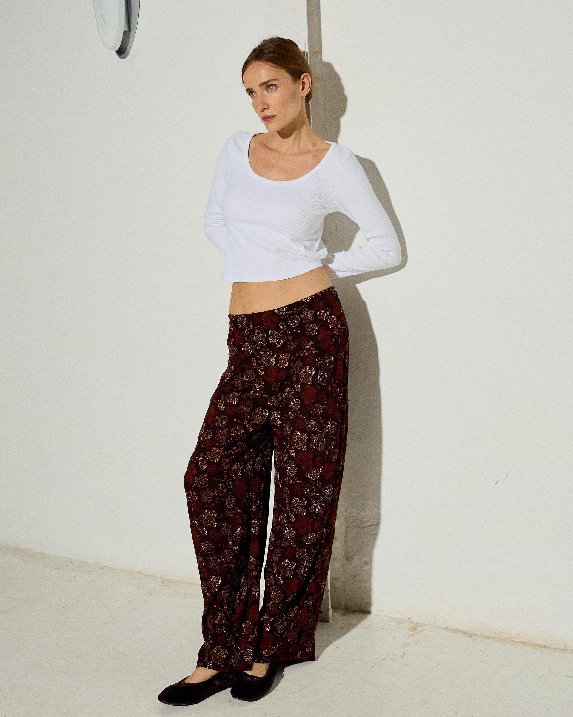 Pantalón Cinturilla Pinzas Estampado Floral Marrón