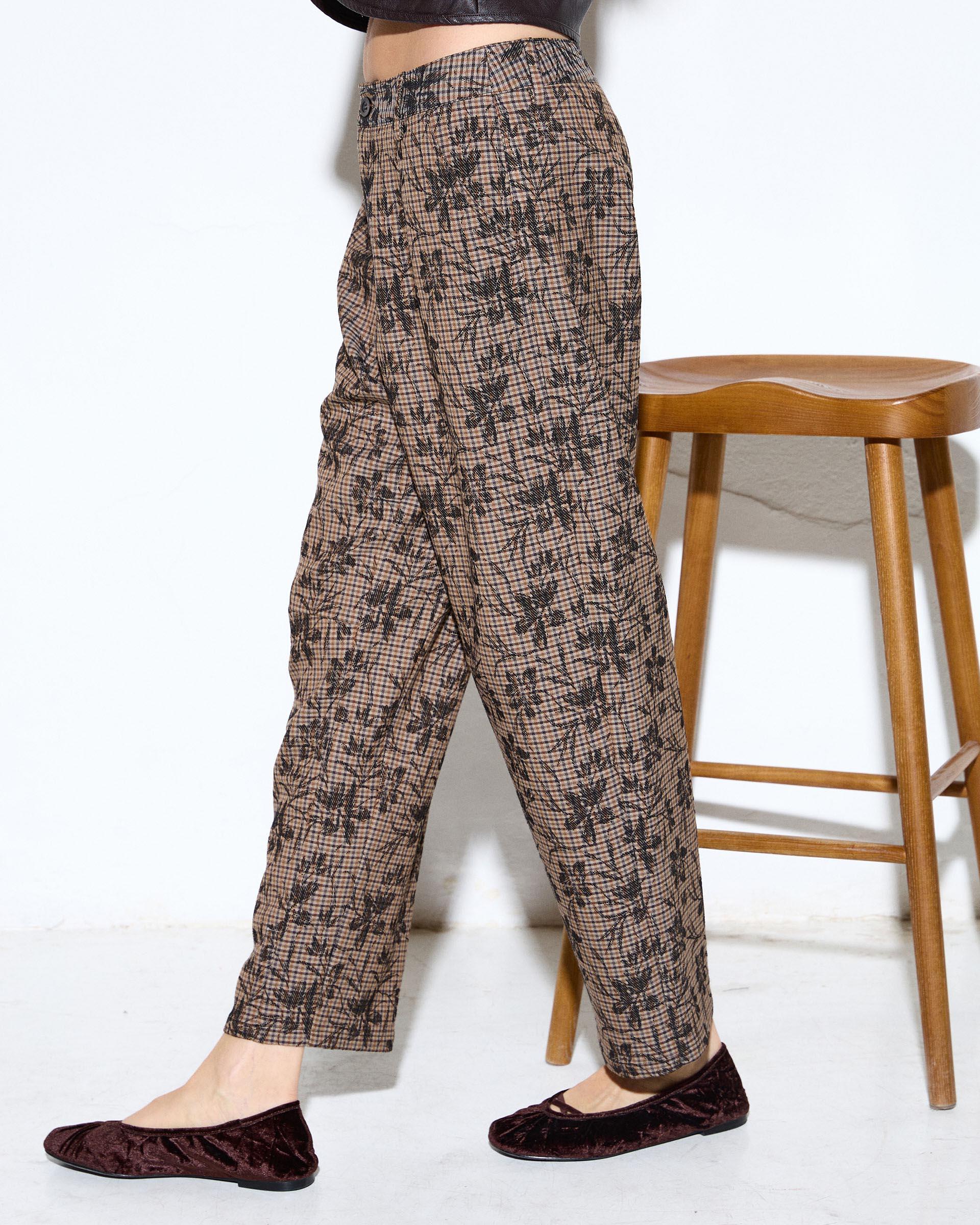 Pantalón Estampado Cuadros Flores Marrón