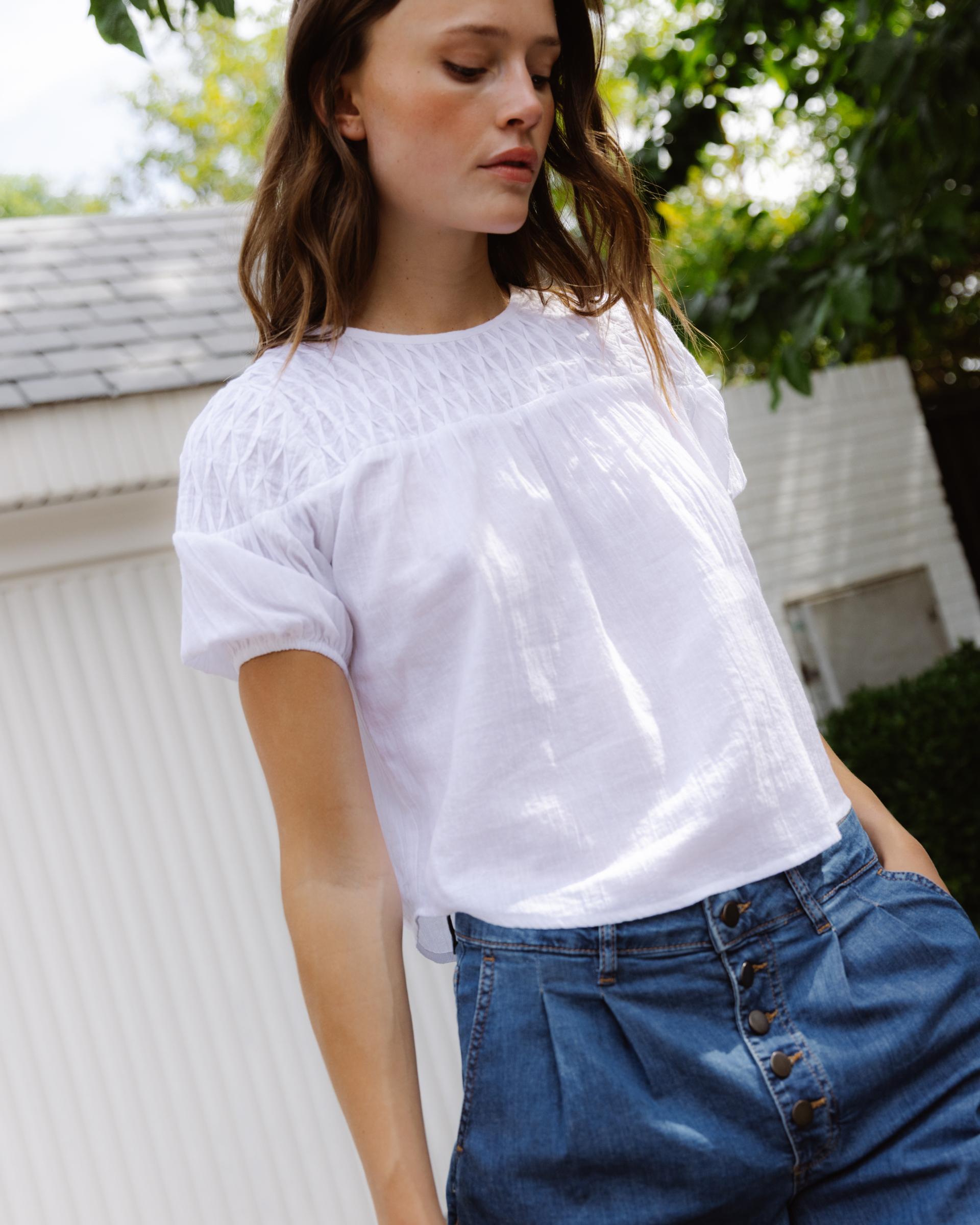Blusa Detalles Canesú Blanca