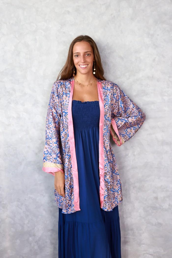 Kimono lila estampado azulón, lila y rosa