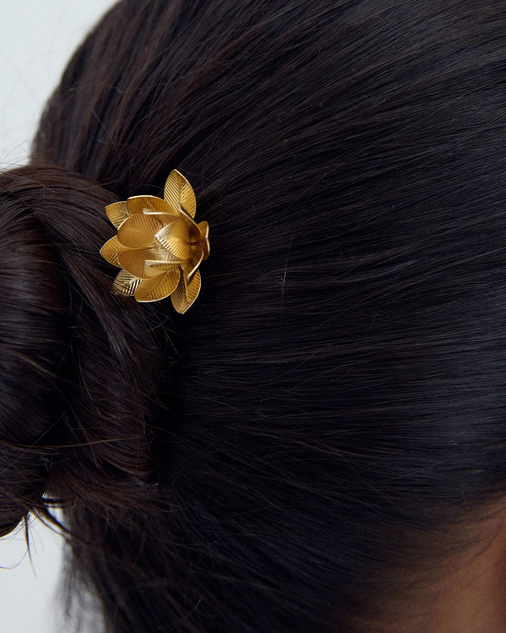 Peineta Flor Petalos Oro