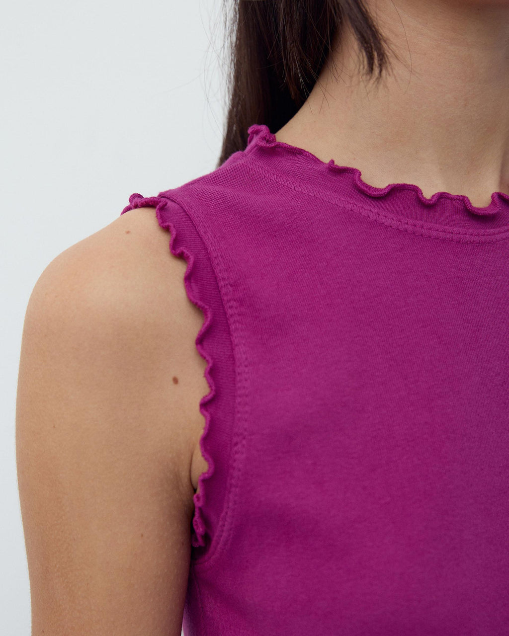 Camiseta Ribetes Ondulados Fucsia