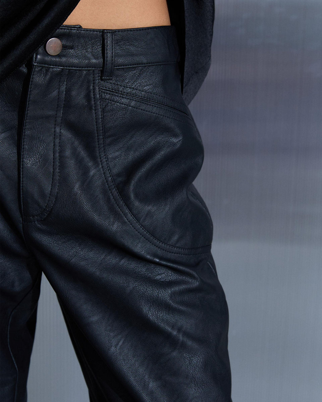 Pantalón Efecto Piel Negro