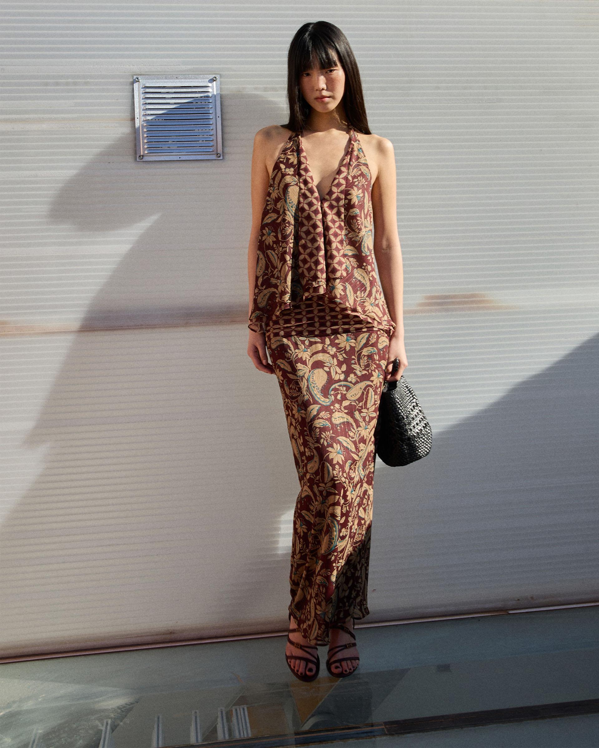Falda Estampado Floral Y Geometrico Marrón