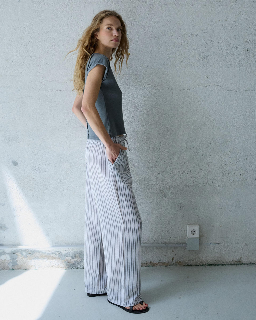 Pantalón Fluido Rayas Cinturilla Lazada Blanco