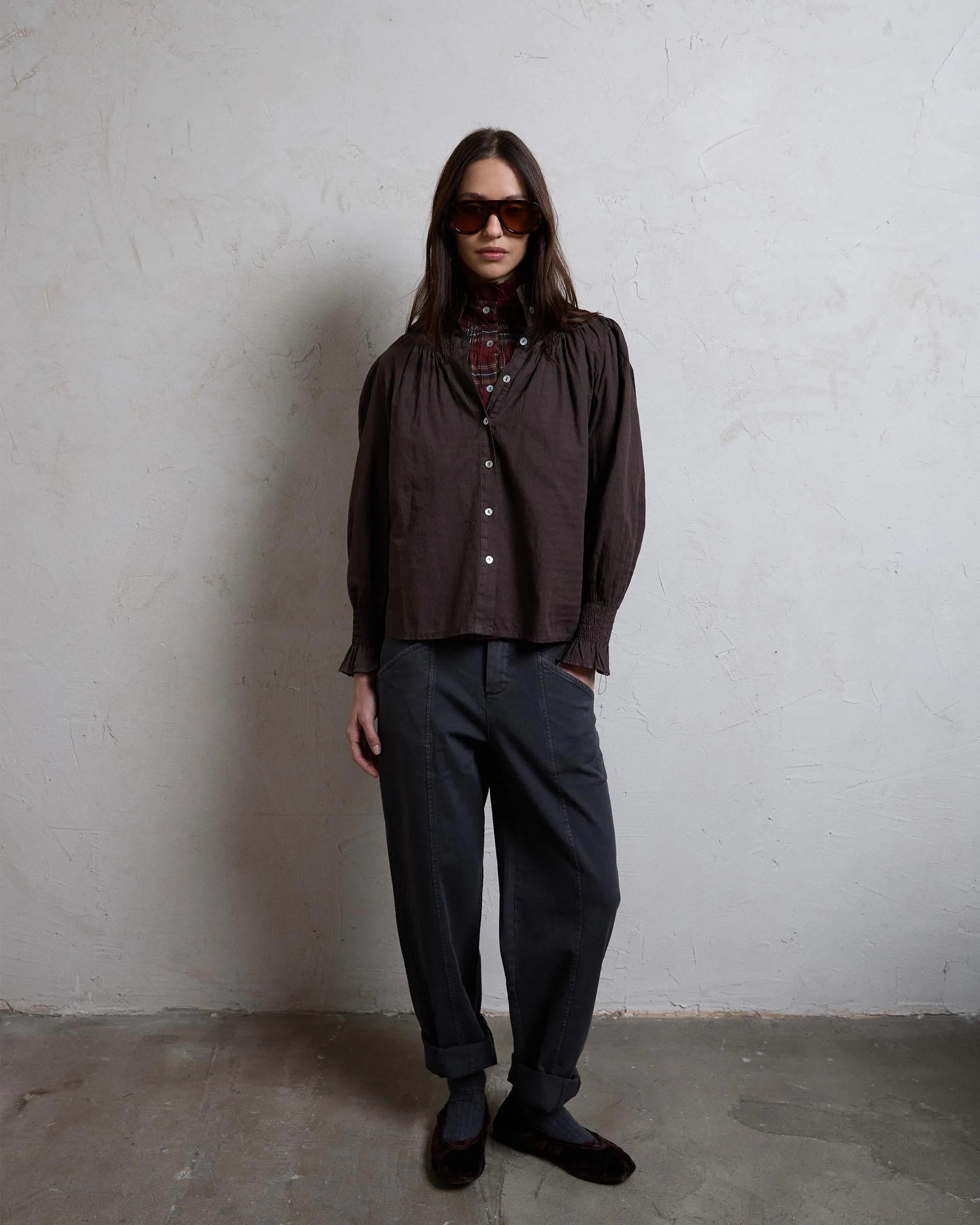 Blusa Nido De Abeja Cuello Marrón