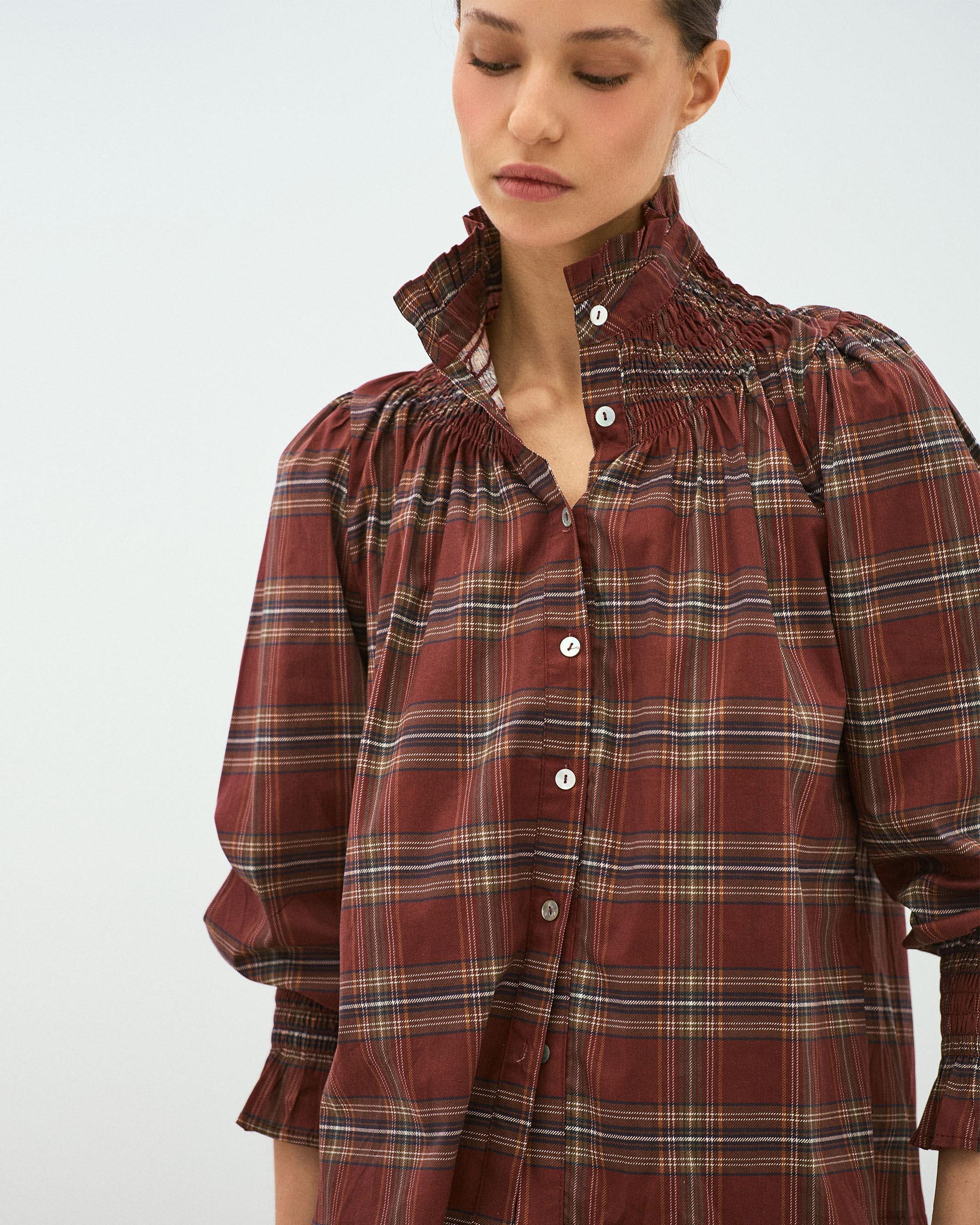 Blusa Nido De Abeja Cuello Cuadros Granate