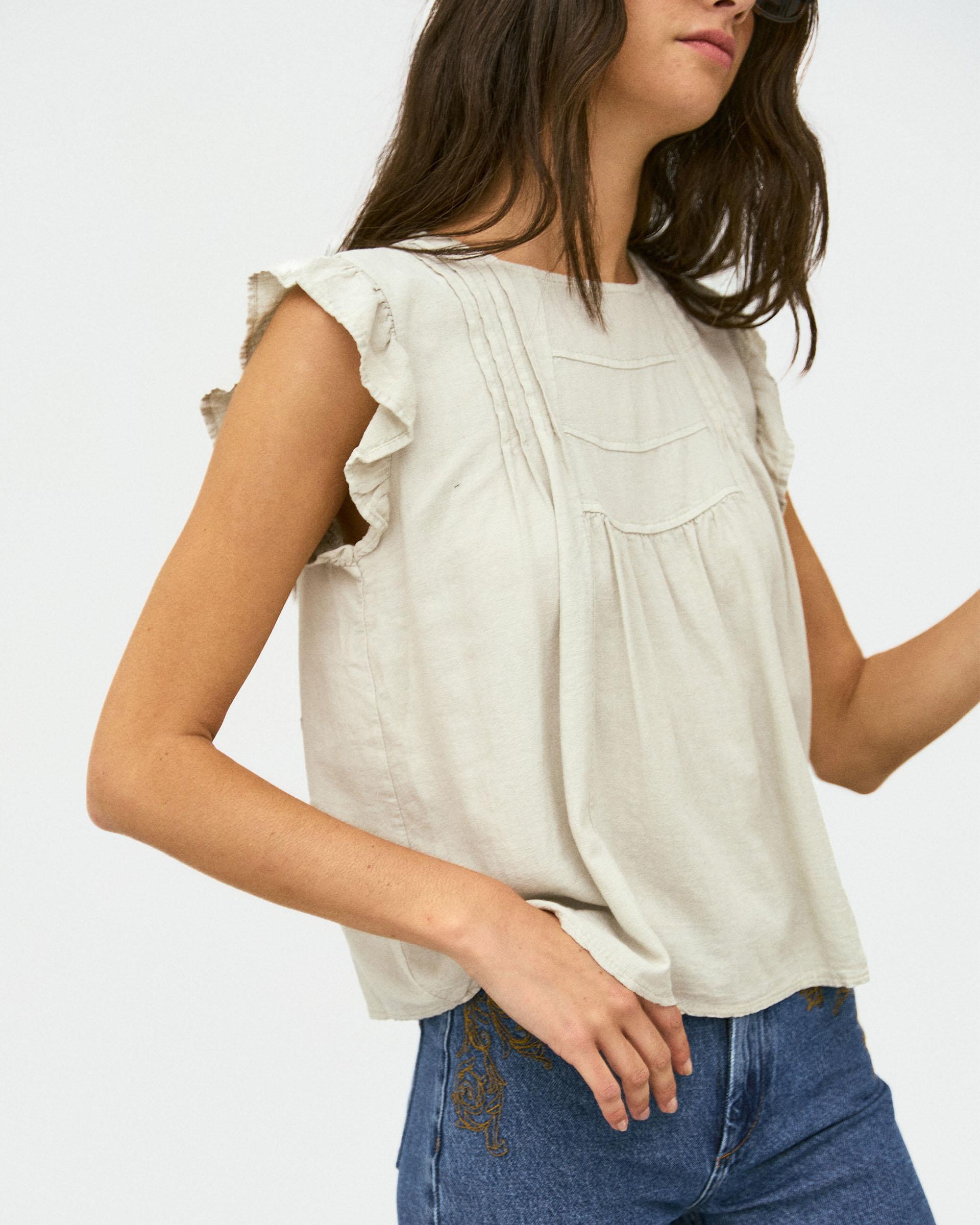 Blusa Volantes Mangas Beige