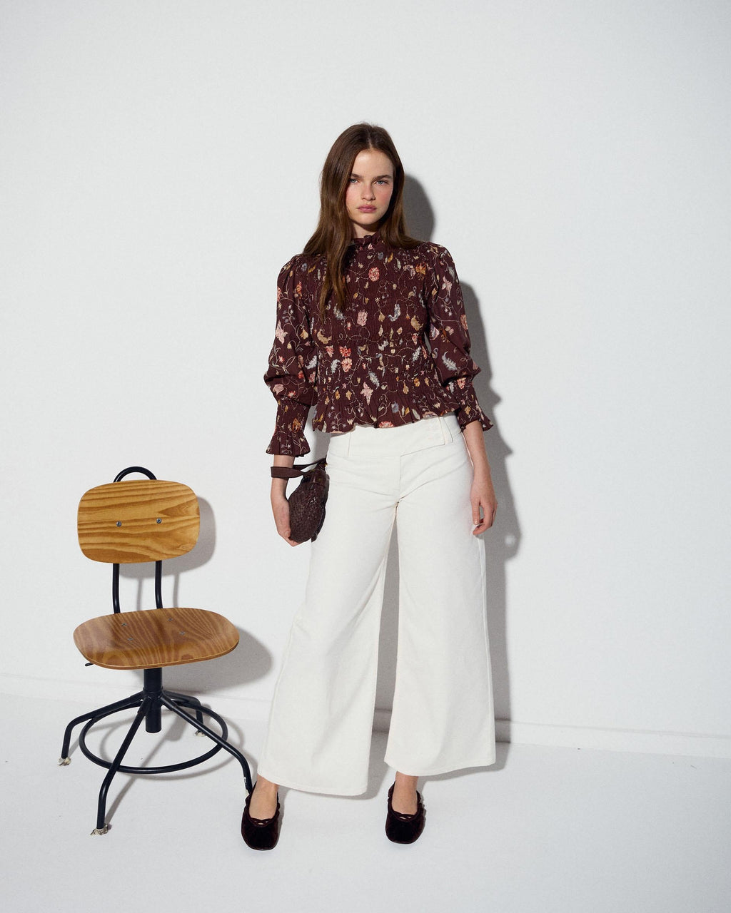 Blusa Nido De Abeja Estampado Floral Marrón