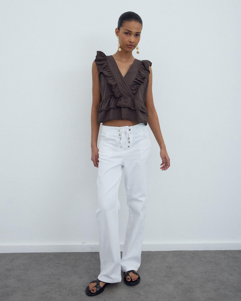 Blusa Cruzada Volantes Marrón