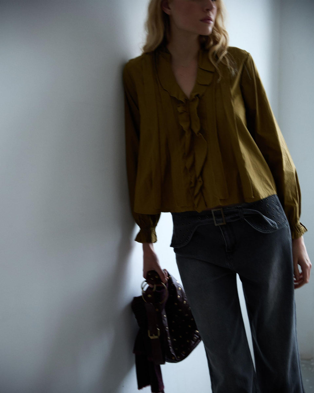 Blusa Escote Pico Volantes Verde