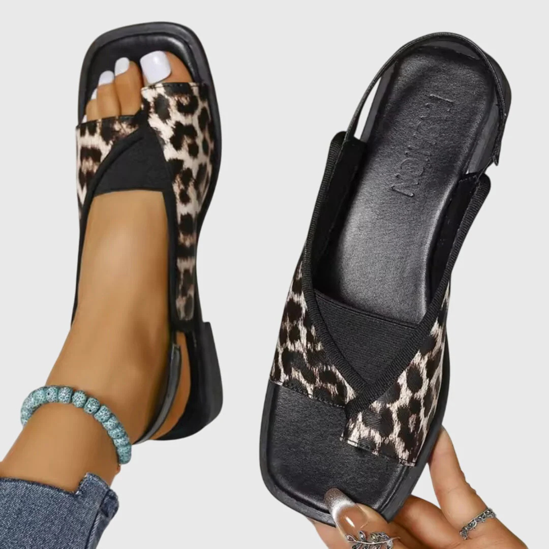 Coralina | Sandalias ortopédicas con tira y suela plana