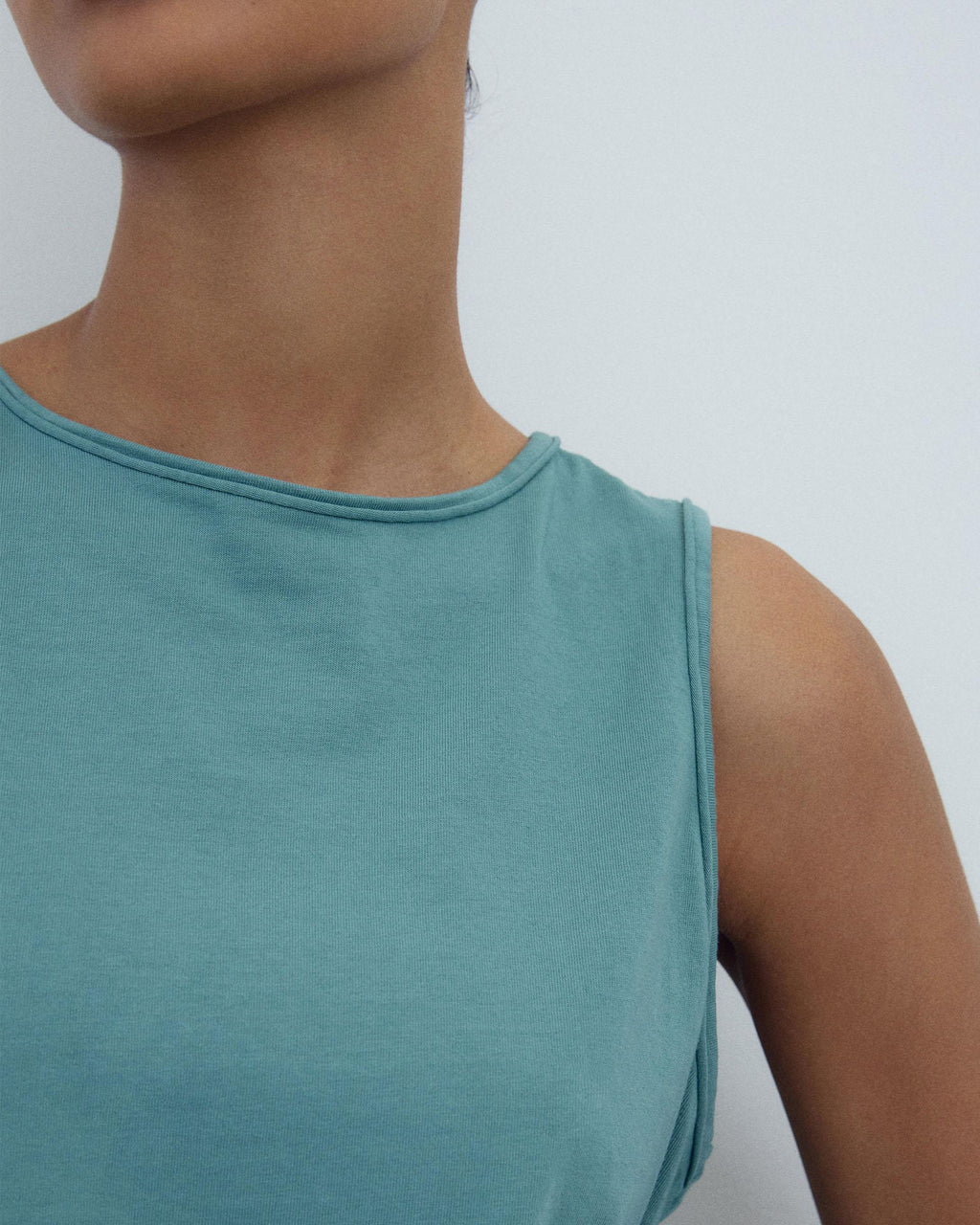 Camiseta Abertura Espalda Verde Agua