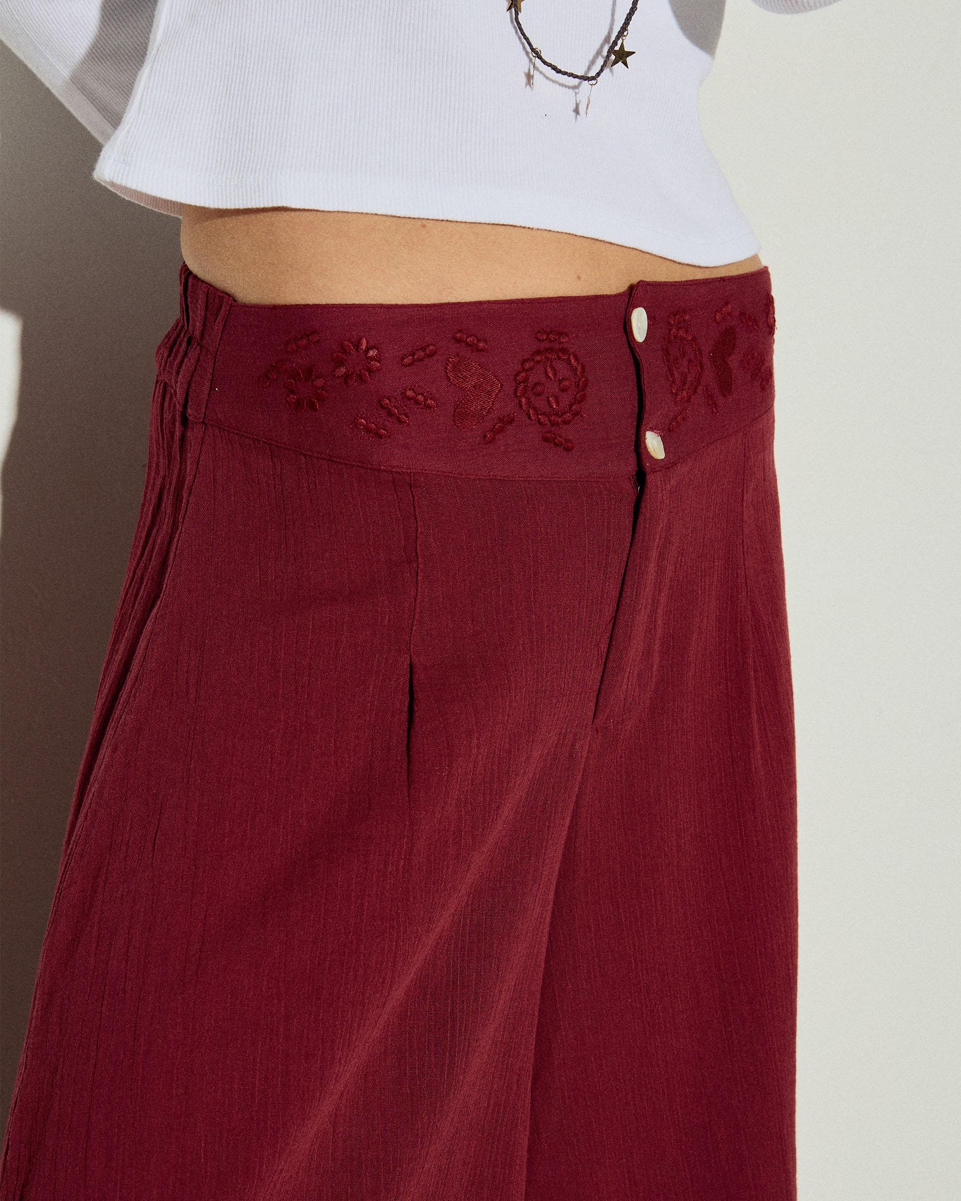 Pantalón Bordados Cinturilla Granate