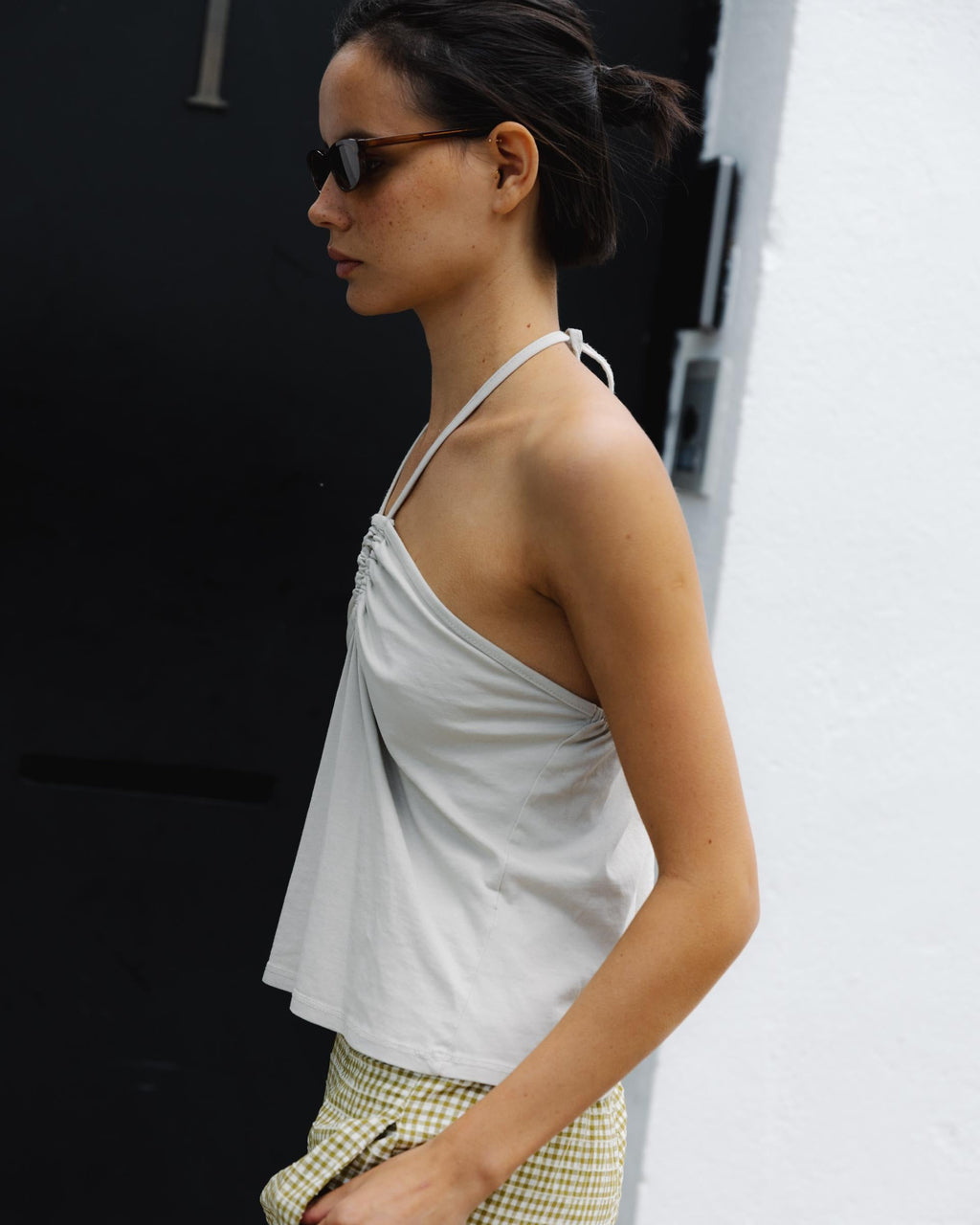 Camiseta Halter Fruncido Delantero Beige