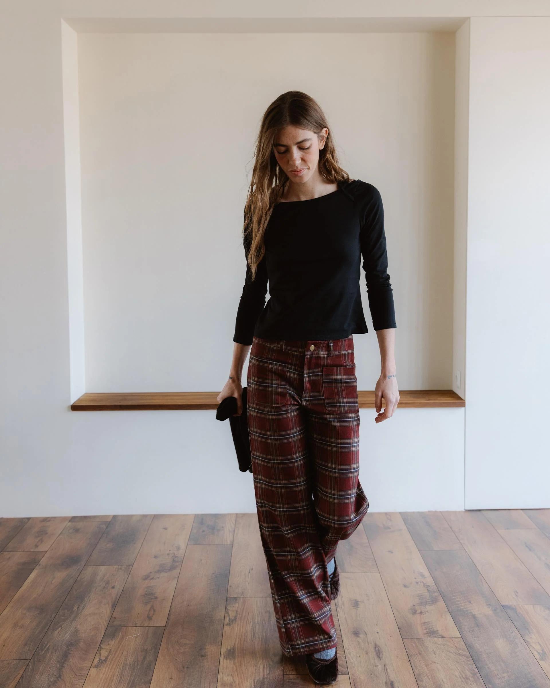 Pantalón Cuadros Bolsillos Plastón Granate