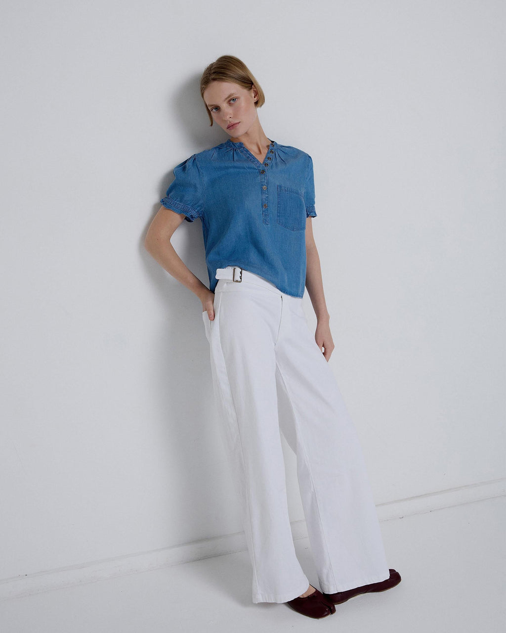 Jeans Cinturón Hebilla Lateral Blanco