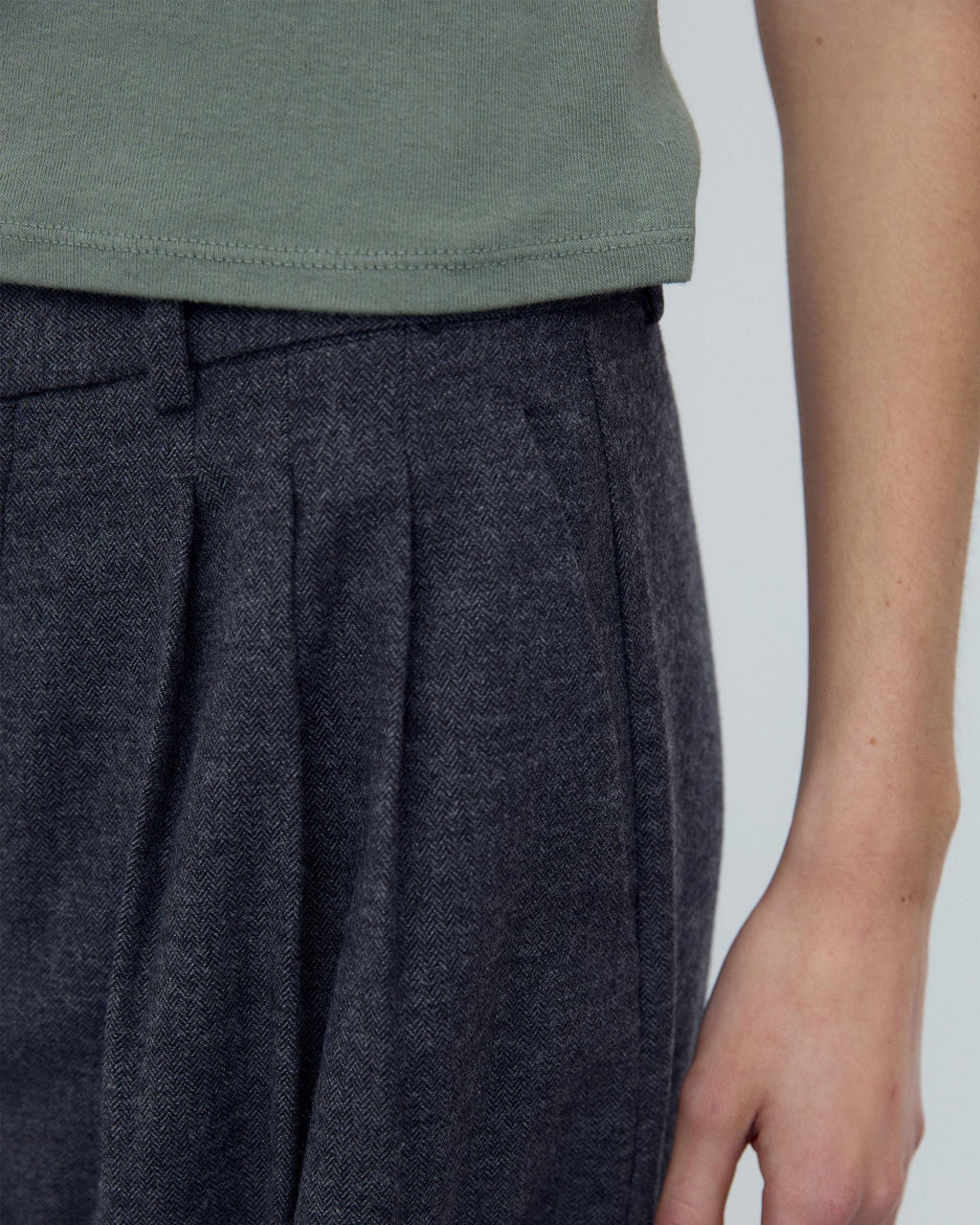 Pantalón Triple Pinza Espiga Antracita