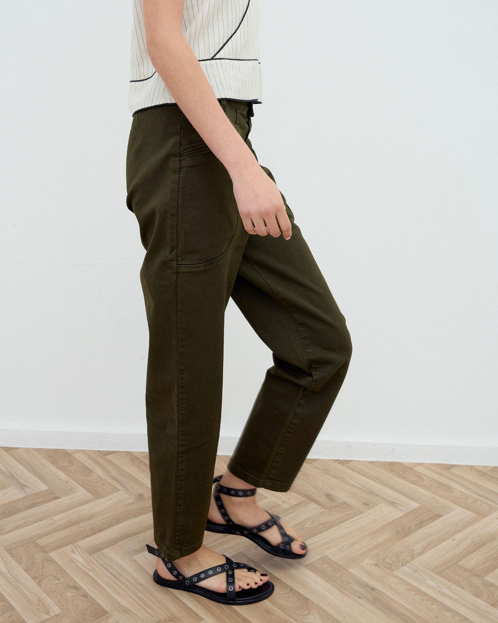 Jeans Bolsillos Ribeteados Verde Oscuro